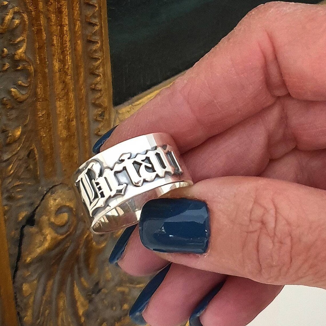 Мужские готические кольца 12 м – обзор и цена Initial Ring Custom